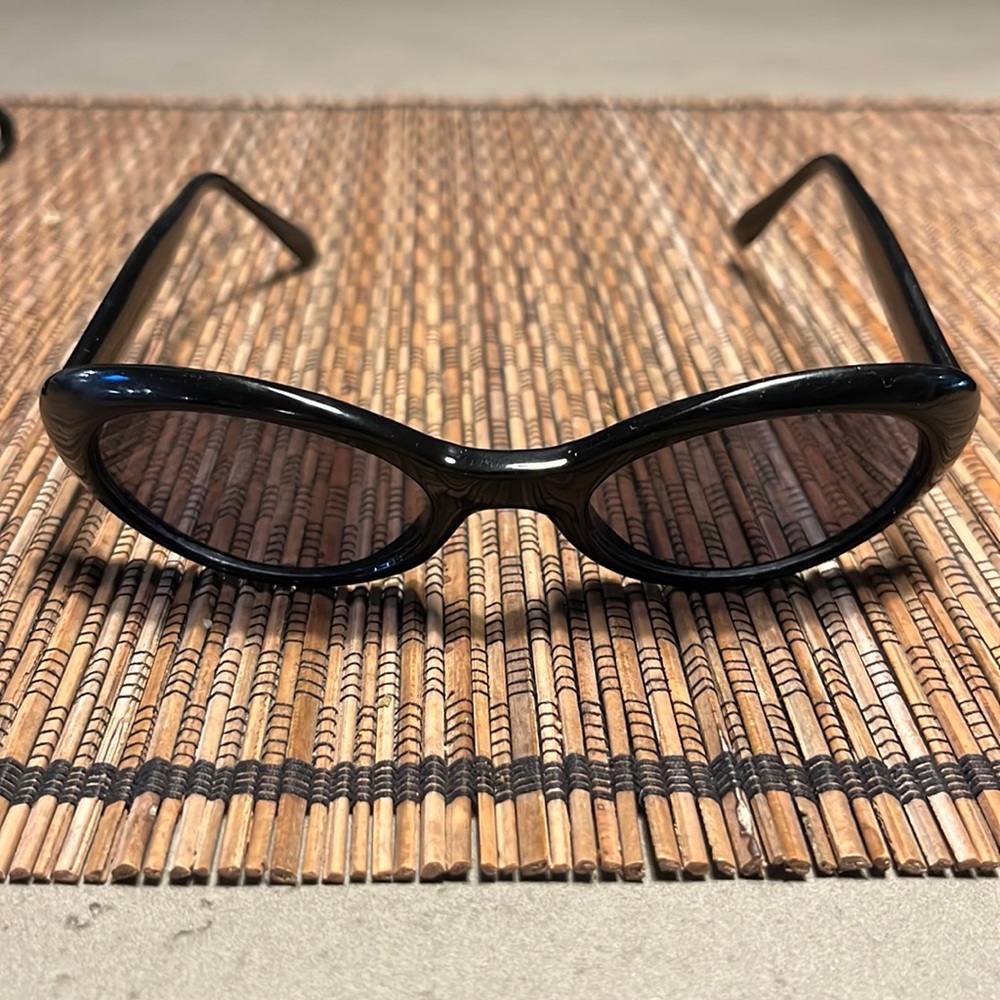 Vintage 90’s Nine West Sunglasses - Picture 5 of 5